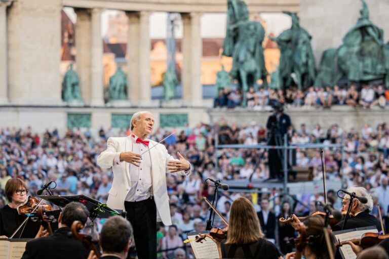 Budapest Festival Orchestra will give free concert at Heroes' Square in Budapest