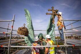 Budapest's celestial guardian angel at Heroes' Square to be removed and restored