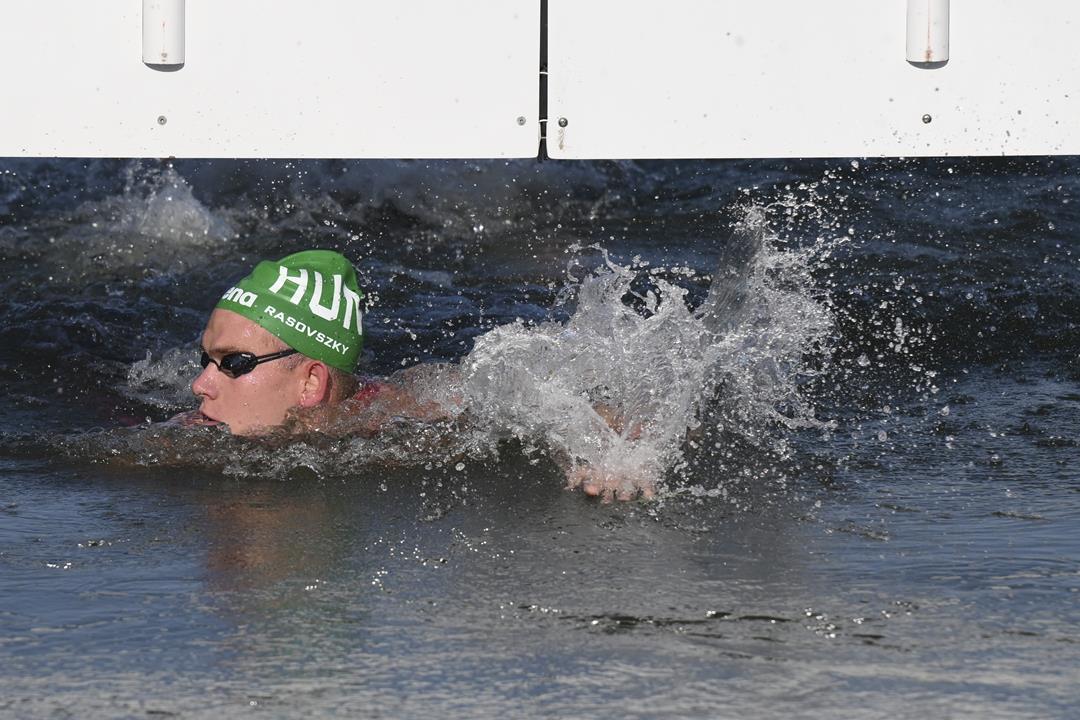 Hungarian gold and bronze in men's 10 km swimming marathon at Paris Olympics