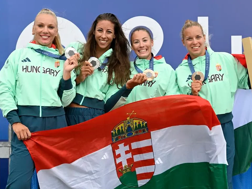 Hungarians won silver and bronze medals in kayak-canoe