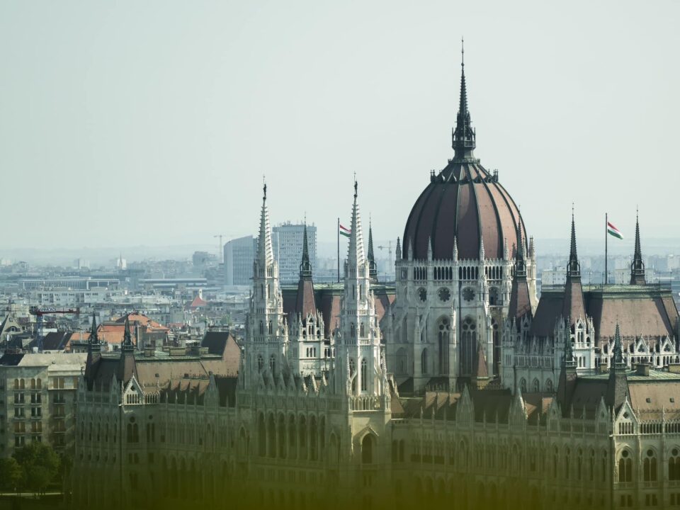 peace budget hungarian parliament