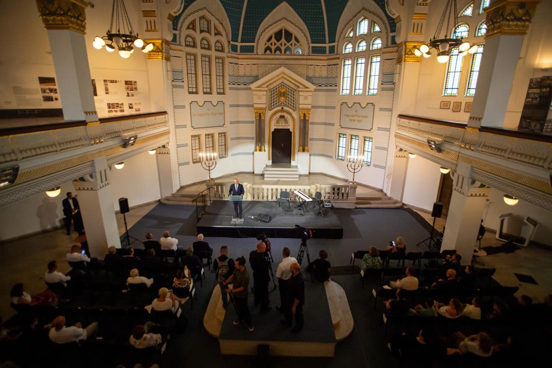 Victims of Roma Holocaust commemorated in Budapest