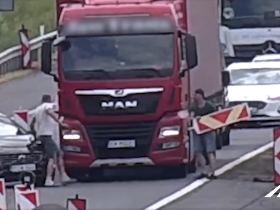 driver fight motorway HUngary