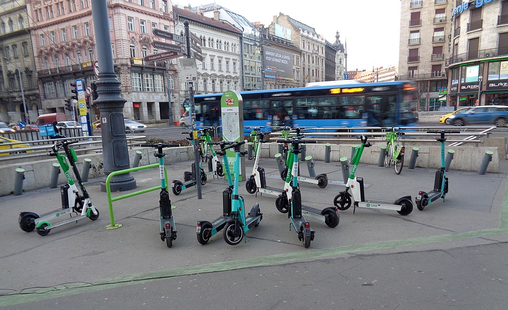 hungarian traffic rules electric scooters astoria