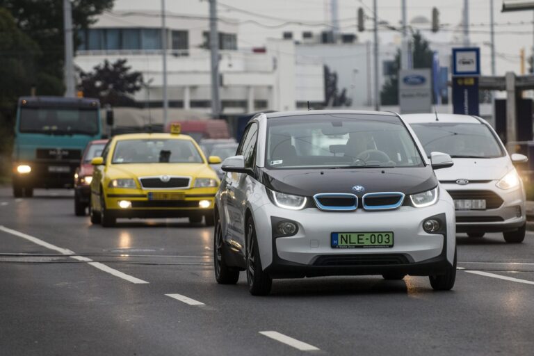 hybrid vehicle electric car green licence plate hungary