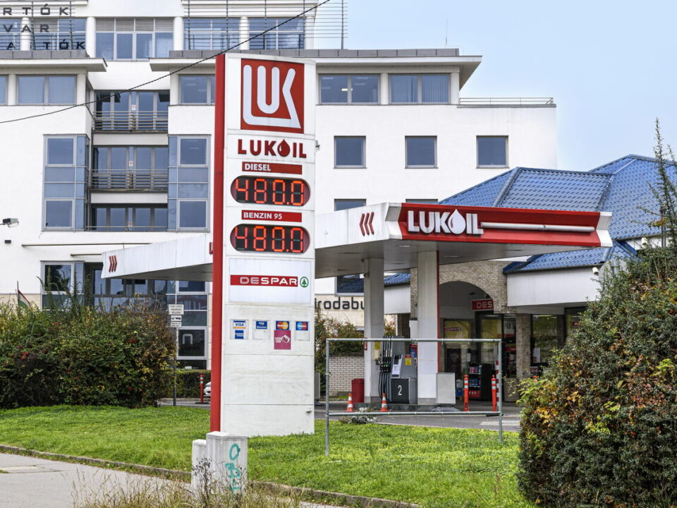 lukoil russia oil hungary slovakia