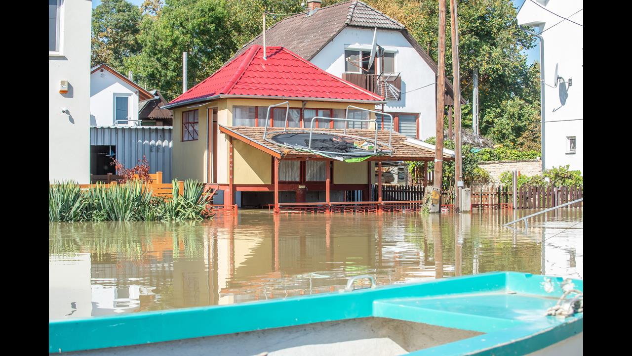 Budapest Danube floodwater Hungary news