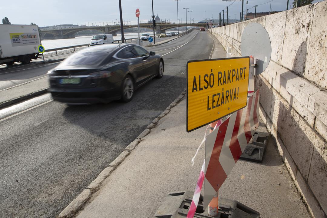 Danube embankments reopened in Budapest