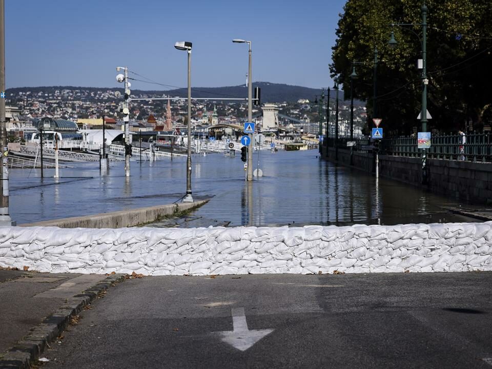 Hungary news flood in Budapest