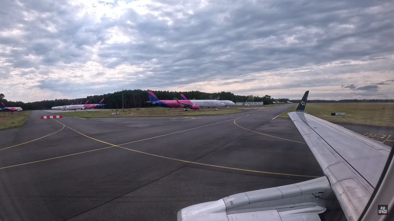 Wizz Air aircraft grounded at former Polish military base