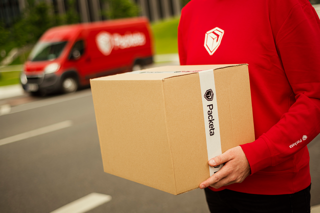 packeta online shopping delivery company