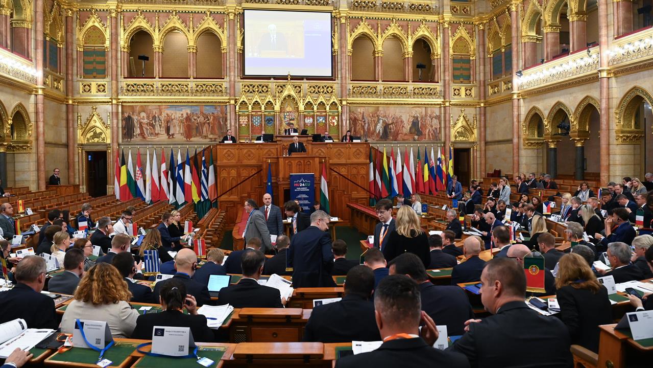 Hungarian Parliament anti-corruption laws