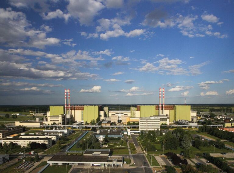 Usina Nuclear de Paks (cópia) fidesz tisza