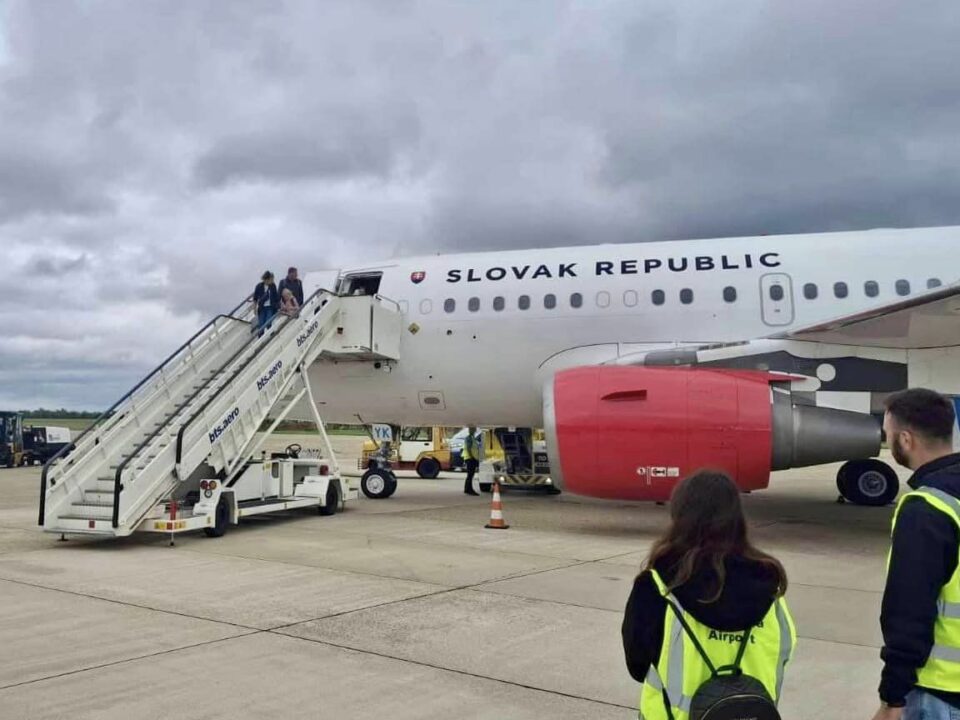 slovakia evacuation lebanon hungarians