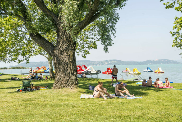 foreign tourists balaton summer