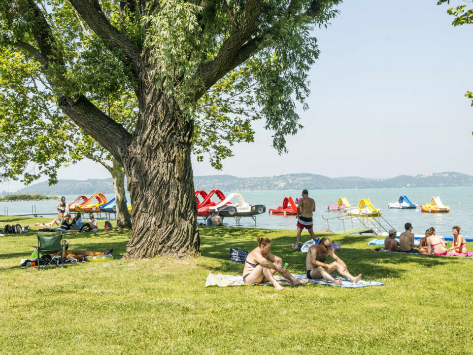 foreign tourists balaton summer