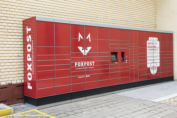 foxpost parcel delivery webshop shopping