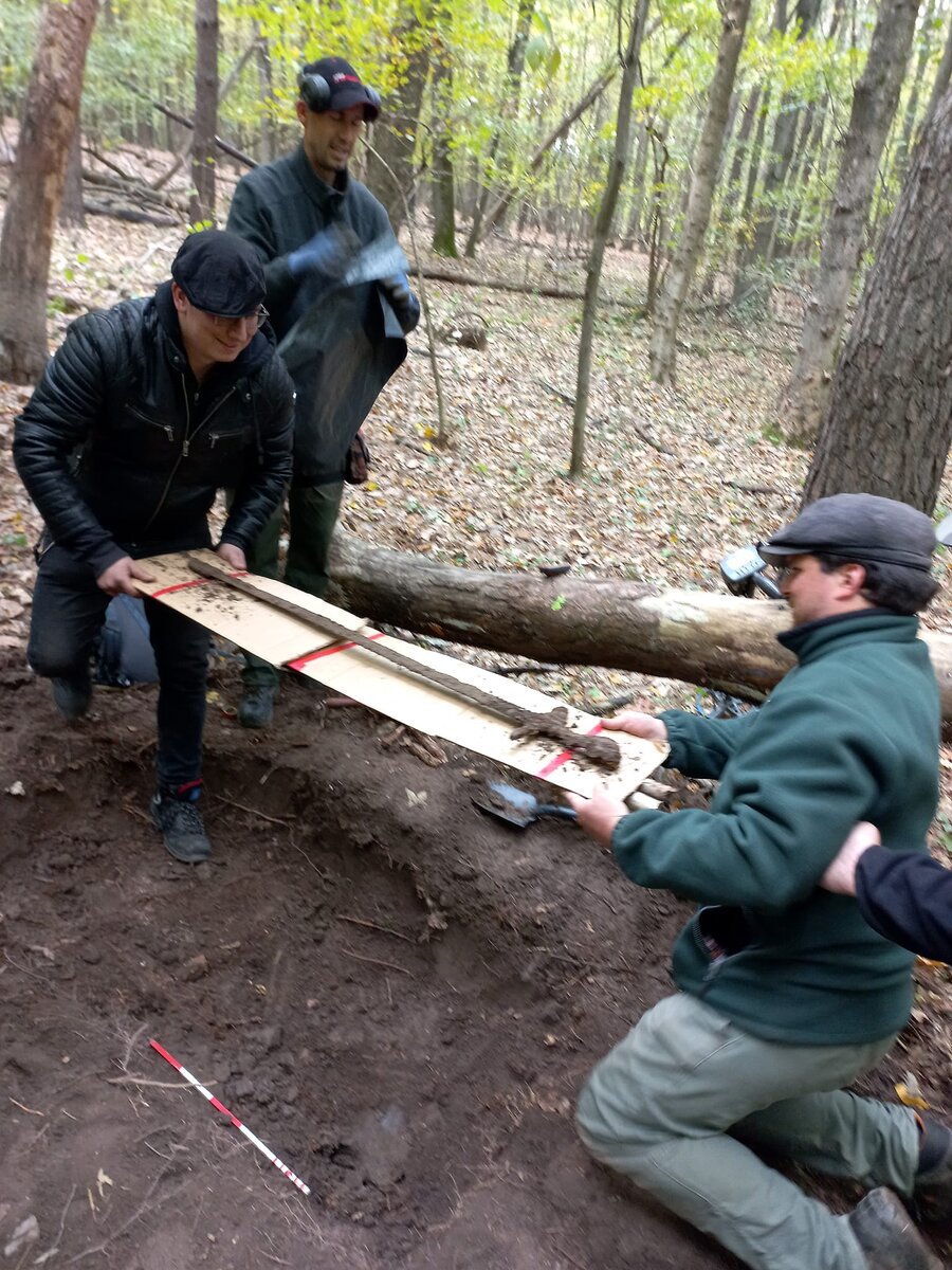 15th-century sword discovered in Hungary during archaeological excavation