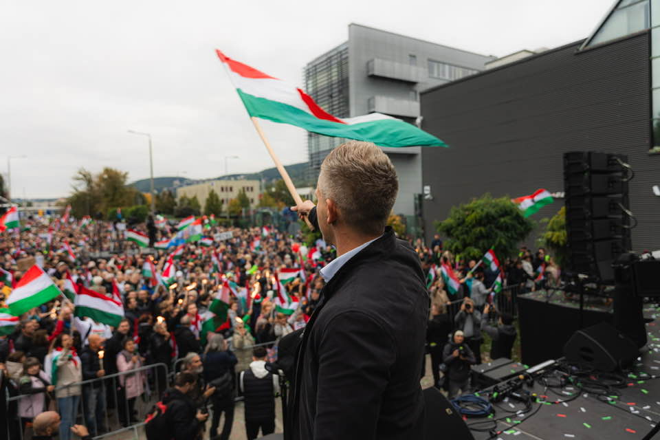 tisza party demonstration péter magyar public media