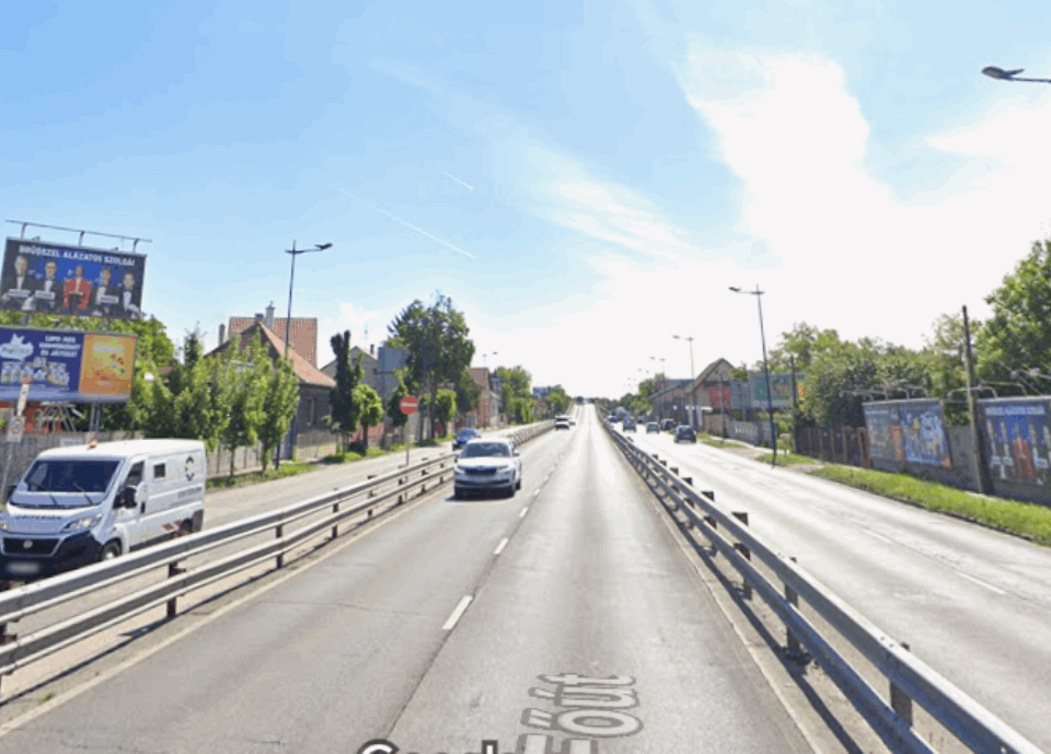 wider, greener, comfortable high-speed road connecting Budapest Airport with the city (Copy)