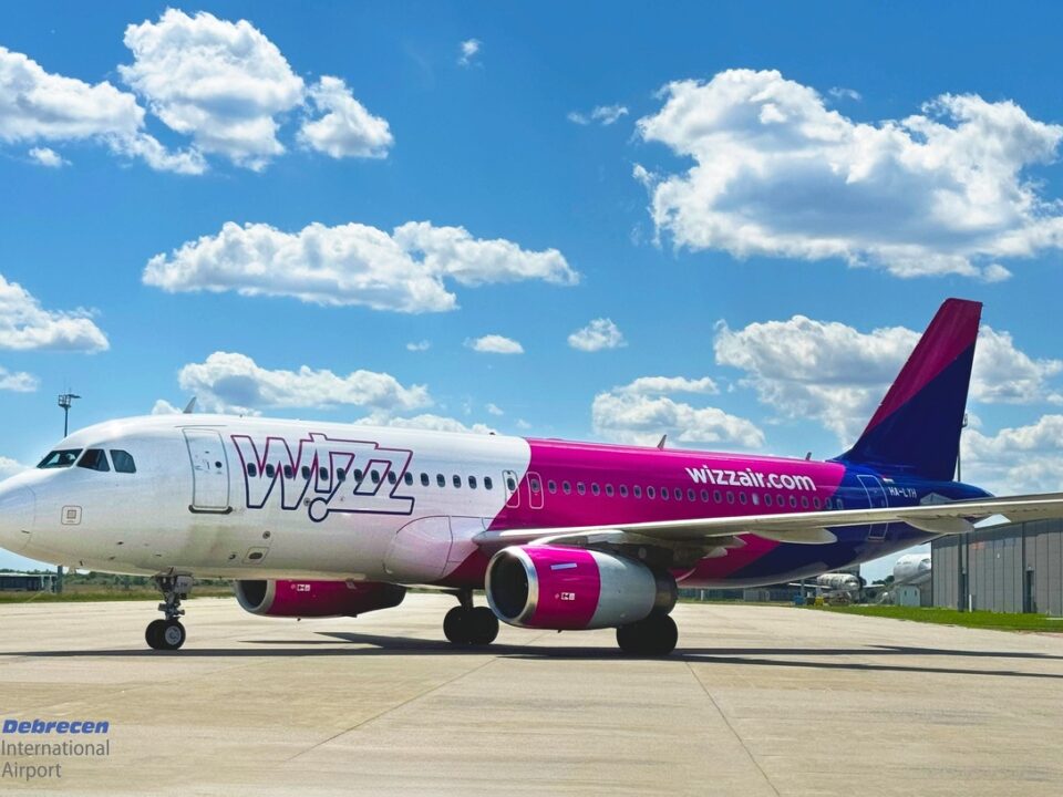 wizz air debrecen base flights