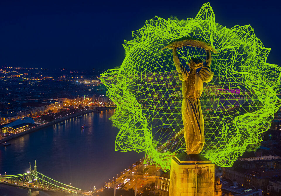 yettel citadel liberty statue laser show