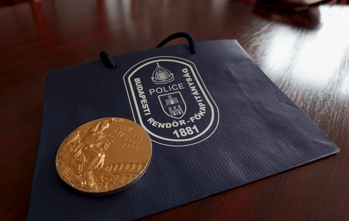 Hungarian Olympic champion's robbed gold medal given back by police