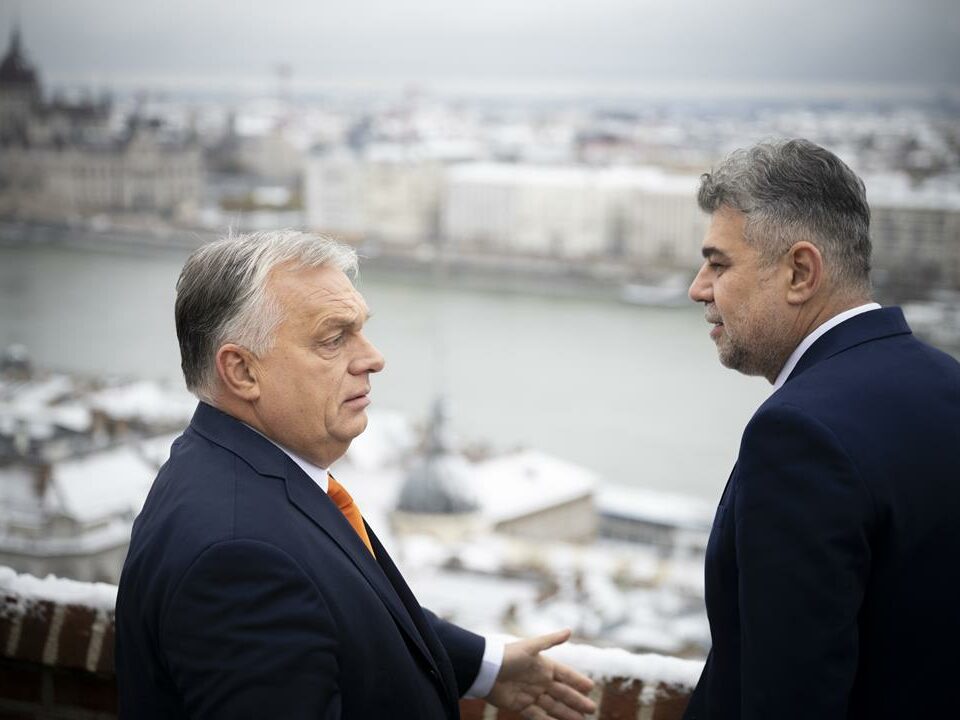 PM Orbán and PM Ciolacu in Budapest after snowfall Romania