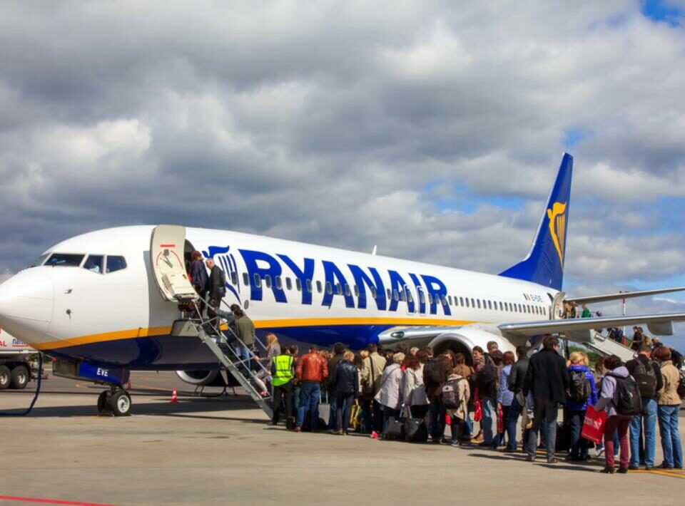 Ryanair left Hungarian families in Valencia