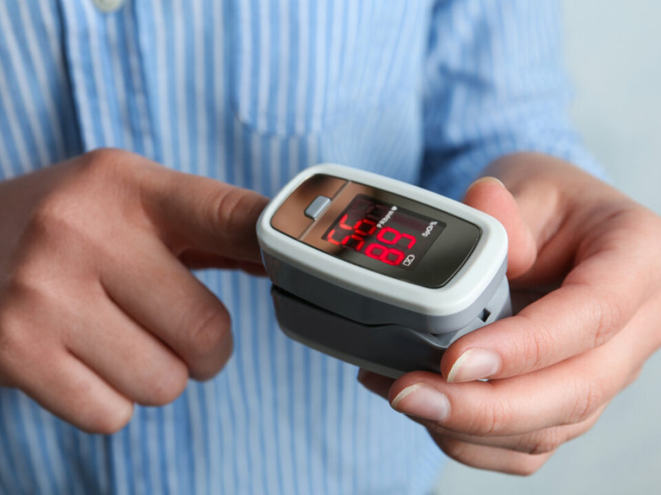 pulse oximeter Fake product advertised on YouTube in the name of a prestigious Hungarian university