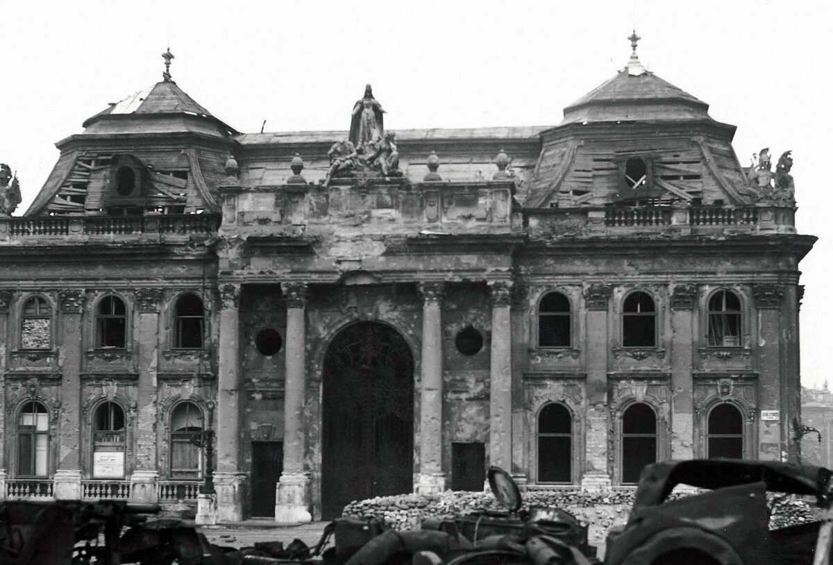 north wing of the Royal Palace of Buda WWII