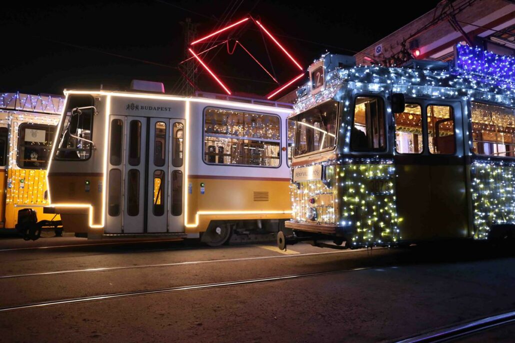 Budapest's festive light fleet kicks off the festive season