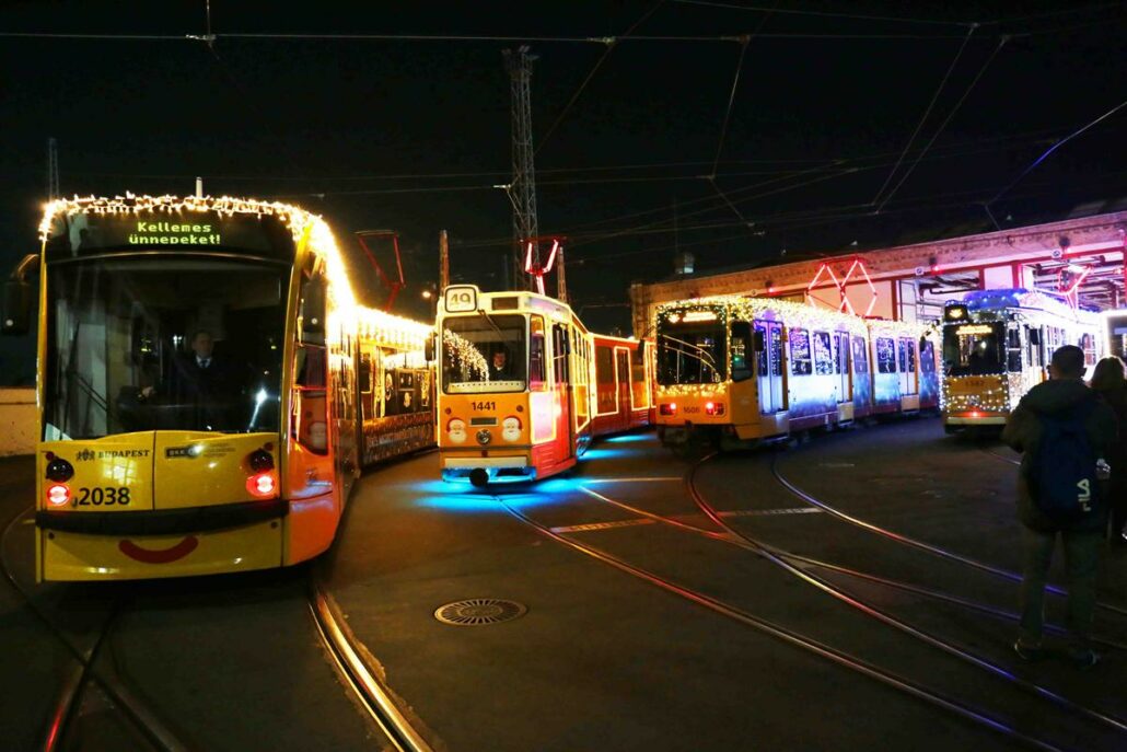 Budapest's festive light fleet kicks off the festive season