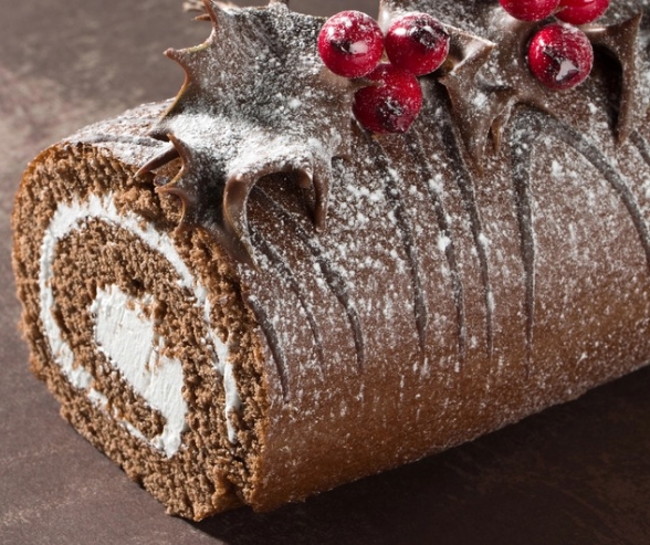 Hungarian Christmas recipes - chestnut Yule log