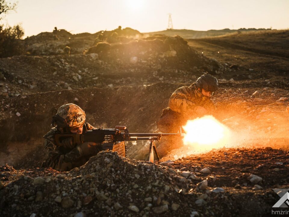 Hungarian reserve soldiers in the freezing trenches - video, photos (6)