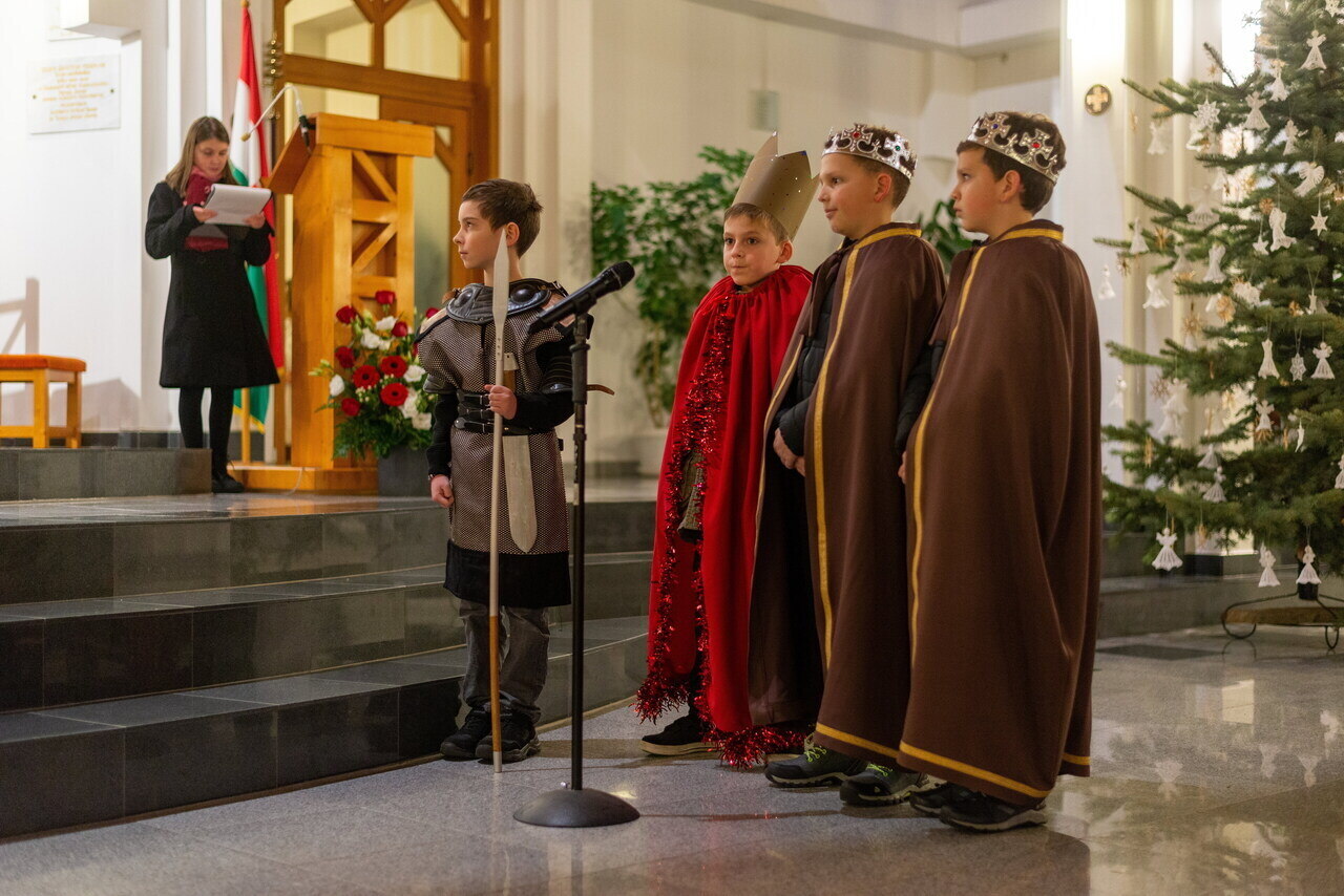 Nativity Play on Christmas Eve