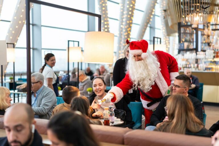 Santa Claus at Budapest Airport hungary news