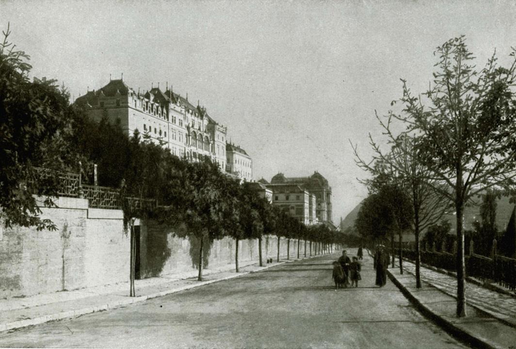 The buttress of the Western Gardens of the Buda Castle is shining in its original beauty