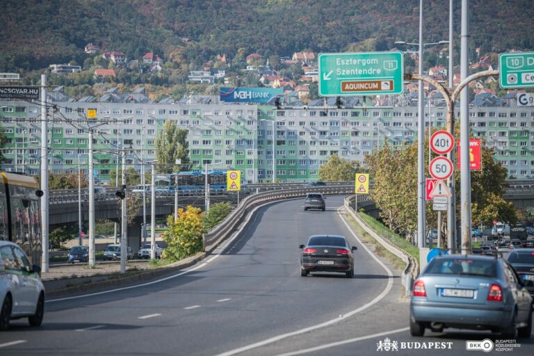 bkk flórián square overpass budapest