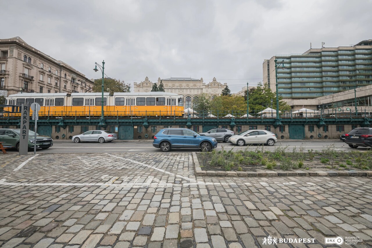 bkk tram line 2 world heritage site (1)