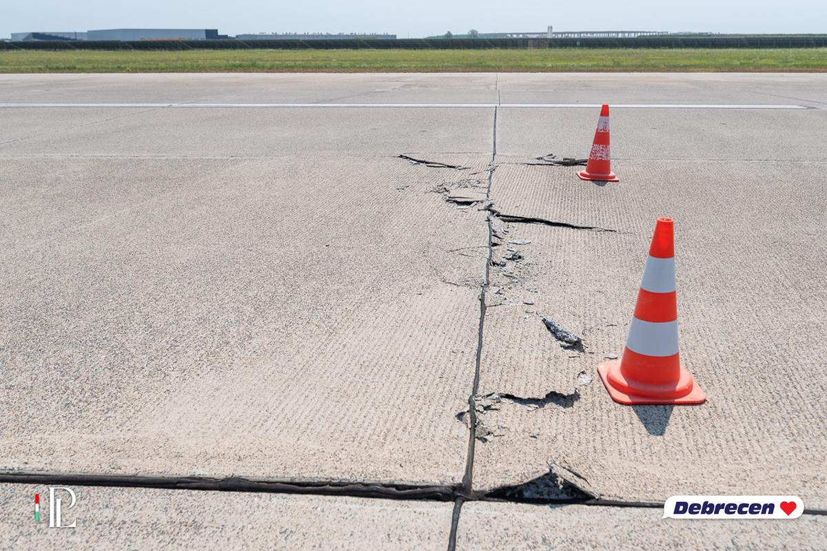 debrecen airport