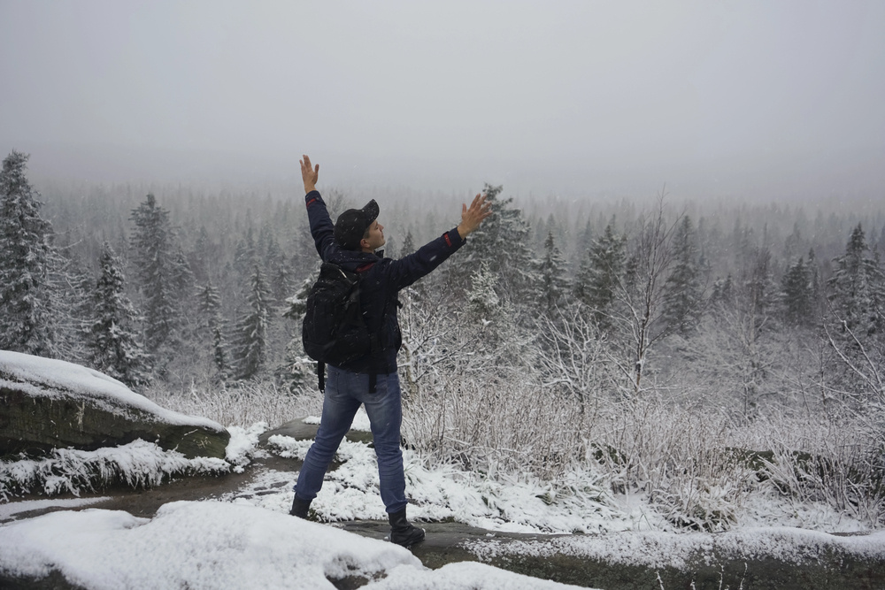 hiking winter