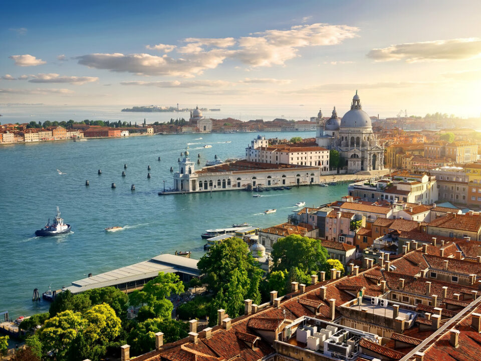 venice italy wizz air budapest