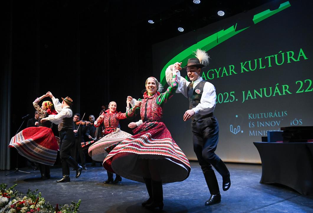 Top Hungary news: guest workers, Orbán defeat, Grand Budapest, earliest