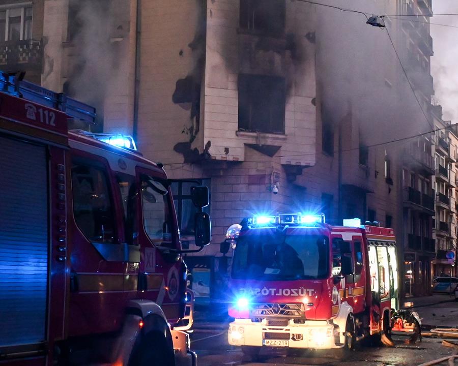 Devastating explosion in downtown Budapest