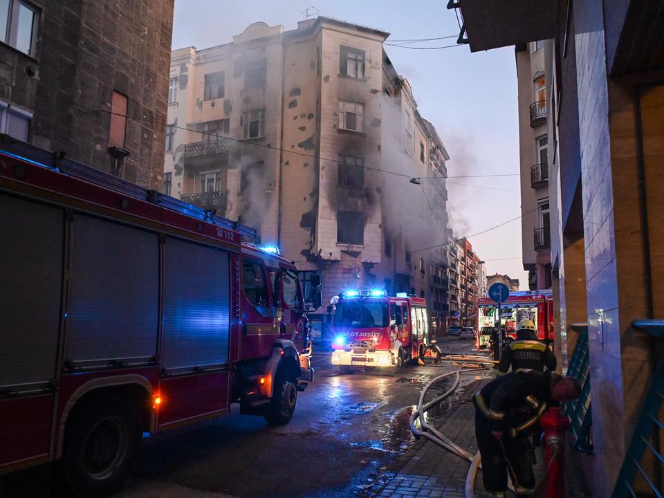 Devastating explosion in downtown Budapest