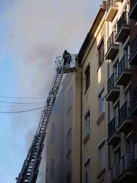 Devastating explosion in downtown Budapest