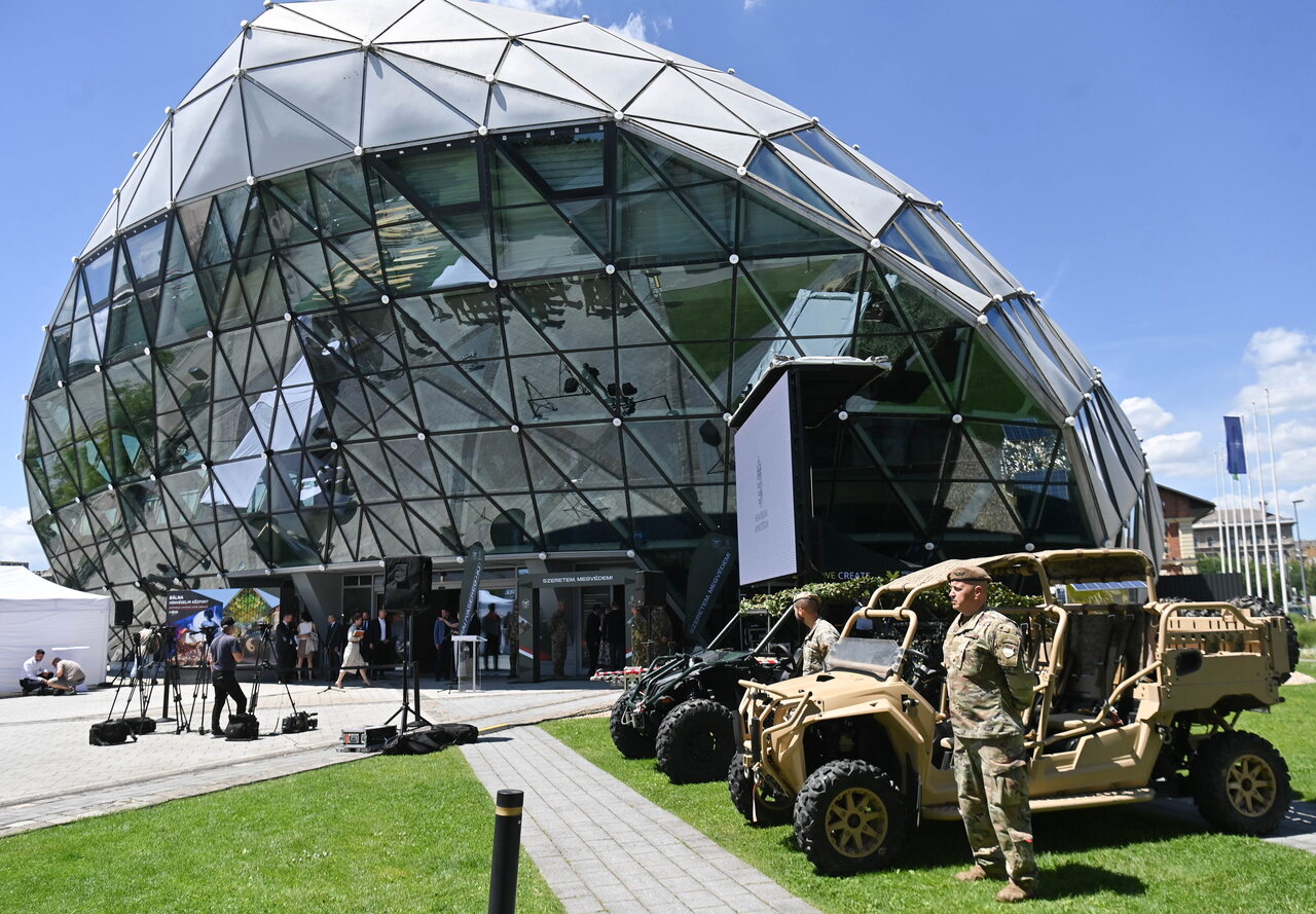 Budapest military vehicles Bálna Defence Centre