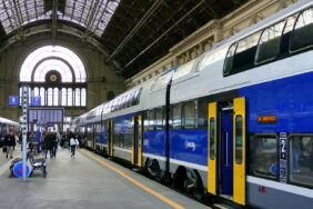 máv public transport upgrade lázár bus train