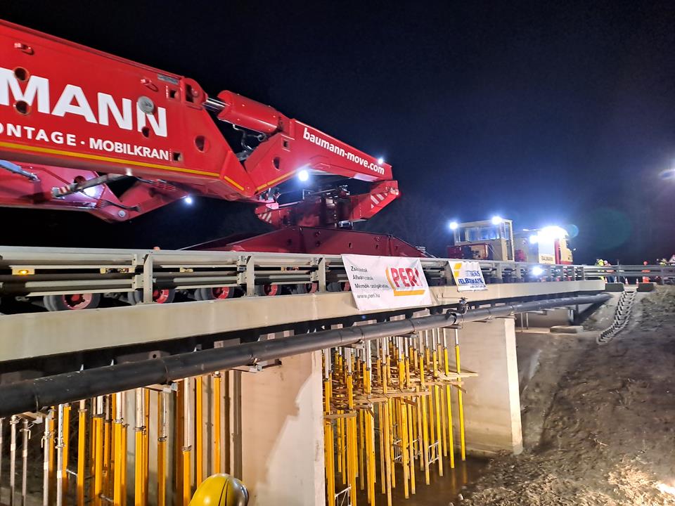 匈牙利發電廠720噸負載